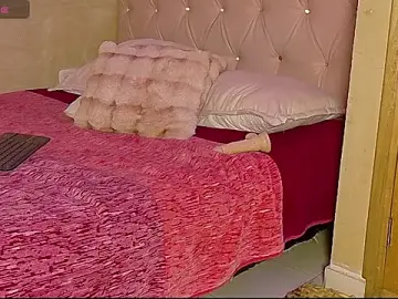 Stripchat Free Porn Cam of manumeow1