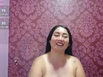 Stripchat Sex Cam of juliana_diaz