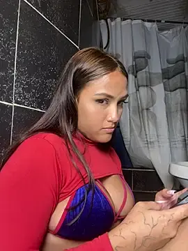 Stripchat Sex Cam of iamsara_21