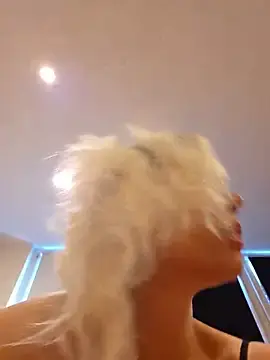 Stripchat Free Live Porn of AureliaDoux