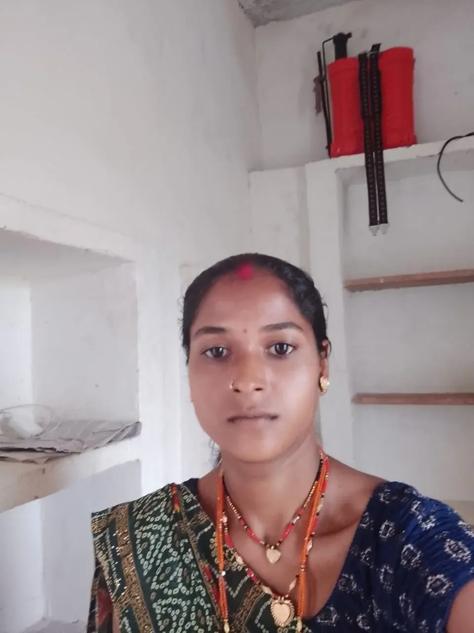Hot_reshmaji