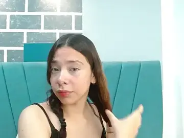 Stripchat Sex Cam of Sweet_kitty_05