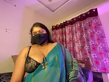 Stripchat Live Sex of LouleyRani_