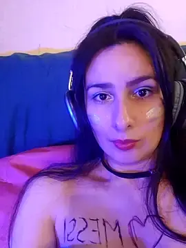 Stripchat Free Porn Cam of Bigyummmzul