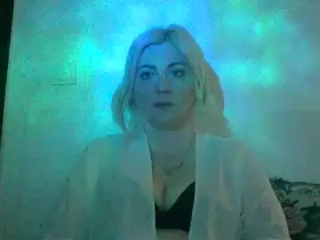 Stripchat Free Porn Cam of LunaaKiss