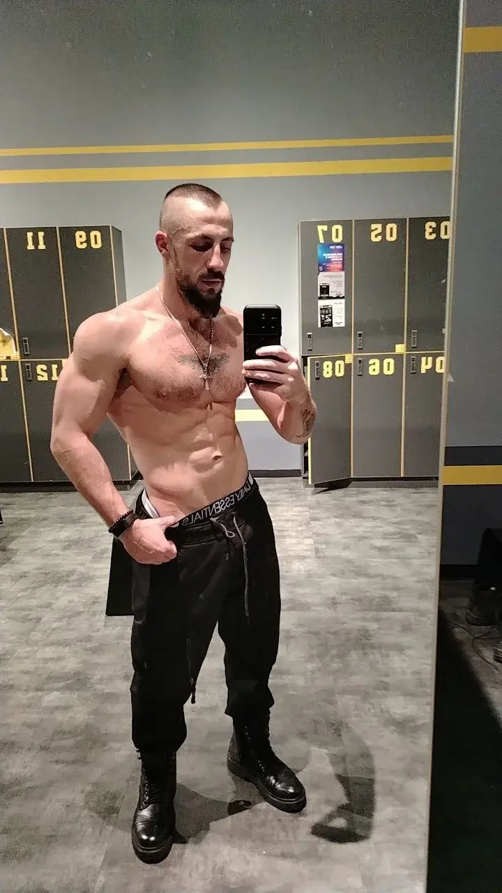 Alphadominathor