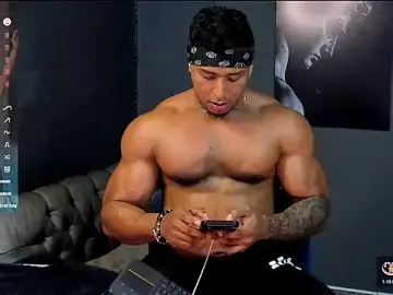 Stripchat Adult Webcam of bradley_smith