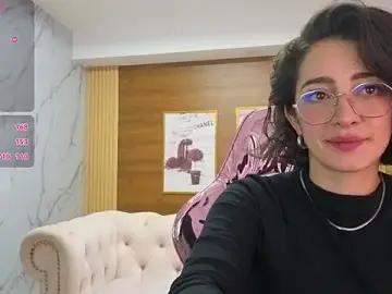 Stripchat Free Porn Cam of sara_lopez_s