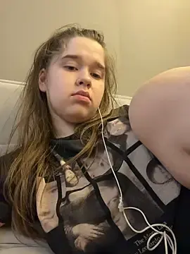 Stripchat Live Porn of HornyGirlH