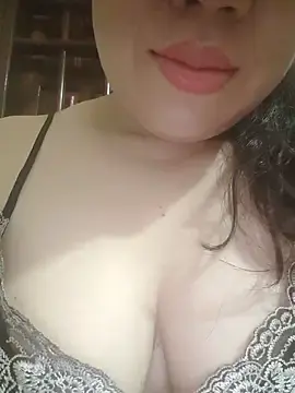 Stripchat Adult Webcam of Julyy08