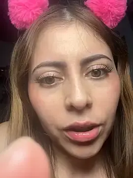 Stripchat Live Sex Cam of lilasun17