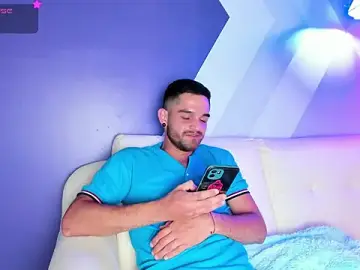Stripchat Live Sex Cam of Awesome-Party