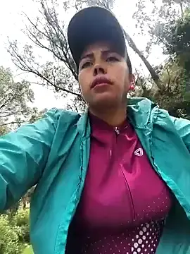 Stripchat Free Live Porn of _andrea30