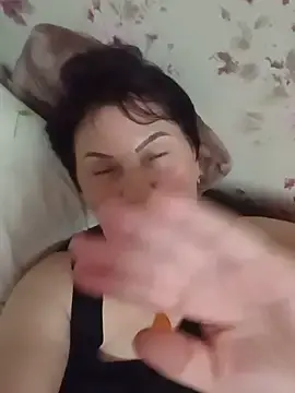 Stripchat Sex Cam of OliviaaSkyy
