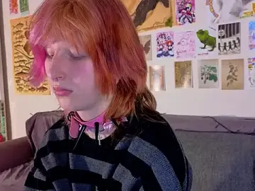 Stripchat Live Sex Cam of KandraCruser