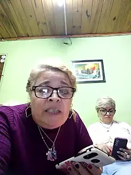 Stripchat Sex Chat of momismilf544