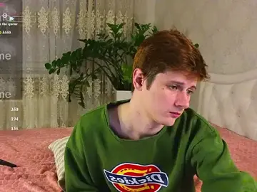 Stripchat Live Porn of Allert_