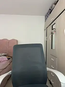 Stripchat Private Sex Chat of Emmily_19