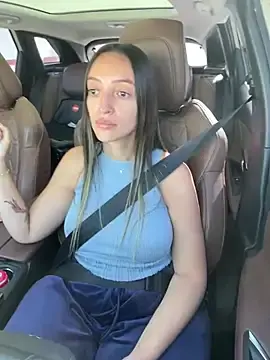 Stripchat Free Live Porn of BelleLouiseVp
