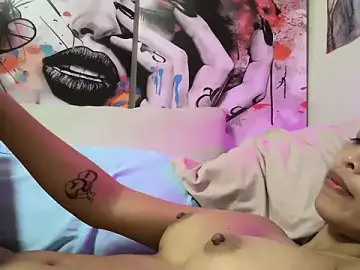 Stripchat Free Porn Cam of FindMyKiliti