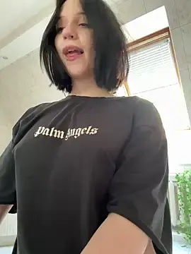 Stripchat Adult Webcam of YourLittleDevil