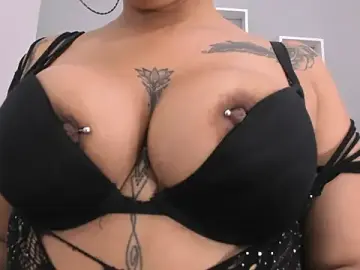 Stripchat Live Porn of SalommeeT