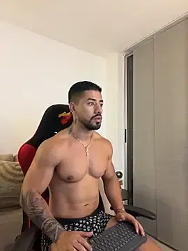 Stripchat Live Sex of Ezzio_Scolaro