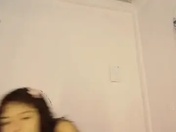 Stripchat Live Sex Cam of Winnifer_Gonzal