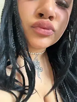 Stripchat Nude Webcam of SashaLiciosa_