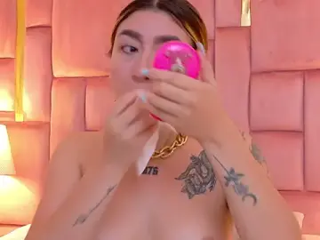 Stripchat Nude Webcam of LiahRose_