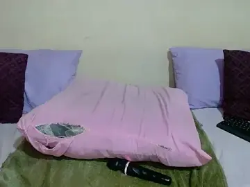 Stripchat Free Live Porn of DiamondLuv29