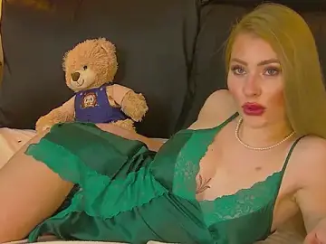 Stripchat Best live sex cam show of MisshaNight