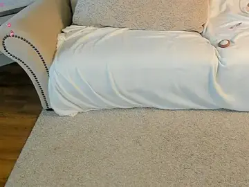 Stripchat Live Porn of SwiiityKiss