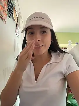 Stripchat Free Porn Cam of LittleDoll___