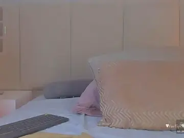 Stripchat Free Live Porn of aprilebony_