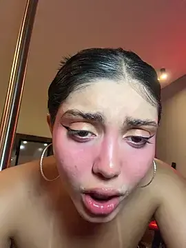 Stripchat Free Porn Cam of zui_lu