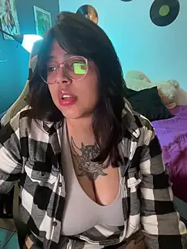 Stripchat Live Sex Cam of miacanela_xo