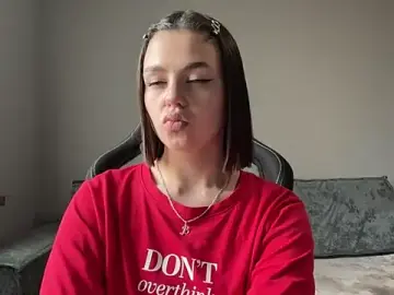 Stripchat Live Sex Cam of LeomaRylant