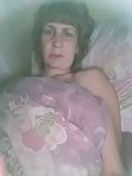 Stripchat Sex Cam of Laura_Kiss