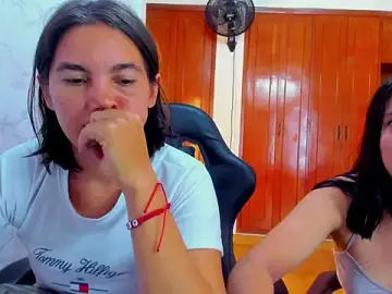 Stripchat Free Live Porn of Soffy_and_Emily