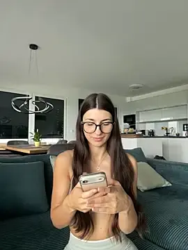 Stripchat Live Sex Cam of Wildberry_