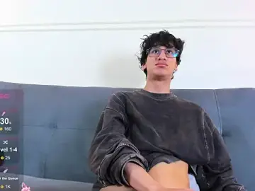 Stripchat Free Porn Cam of Cum_hunters