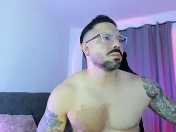 Stripchat Free Porn Cam of Pierre_Vidal