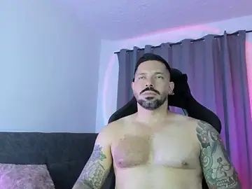 Stripchat Nude Webcam of Pierre_Vidal