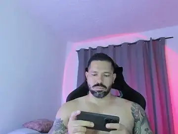 Stripchat Nude Webcam of Pierre_Vidal