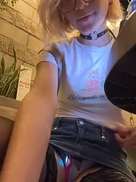 Stripchat Nude Webcam of SweetBunnyGF