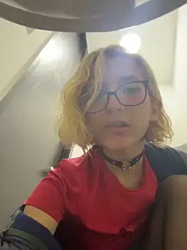 Stripchat Watch Live Sex Cams of SweetBunnyGF