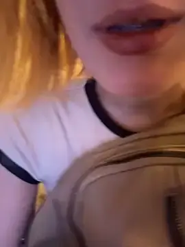Stripchat Free Porn Cam of SweetBunnyGF
