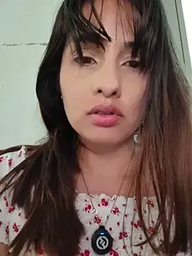 Stripchat Live Sex Cam of ginny_ross