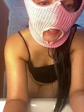 Stripchat Adult Webcams of Rabab_Queen